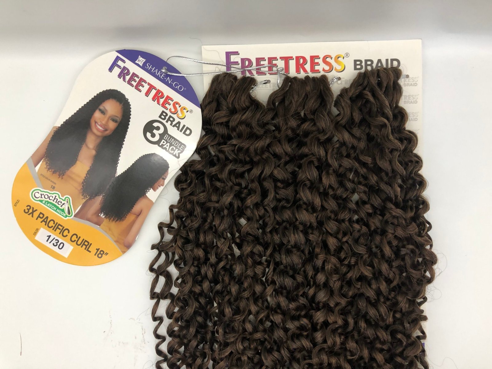 FreeTress Pacific Curl ( Color 1/30)